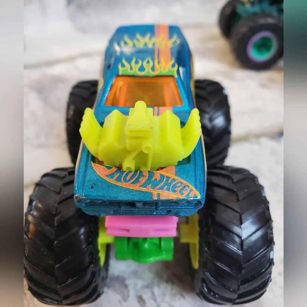 Hot Wheels Assorted Monster Truck Toys - 7 Pc Multicolor
